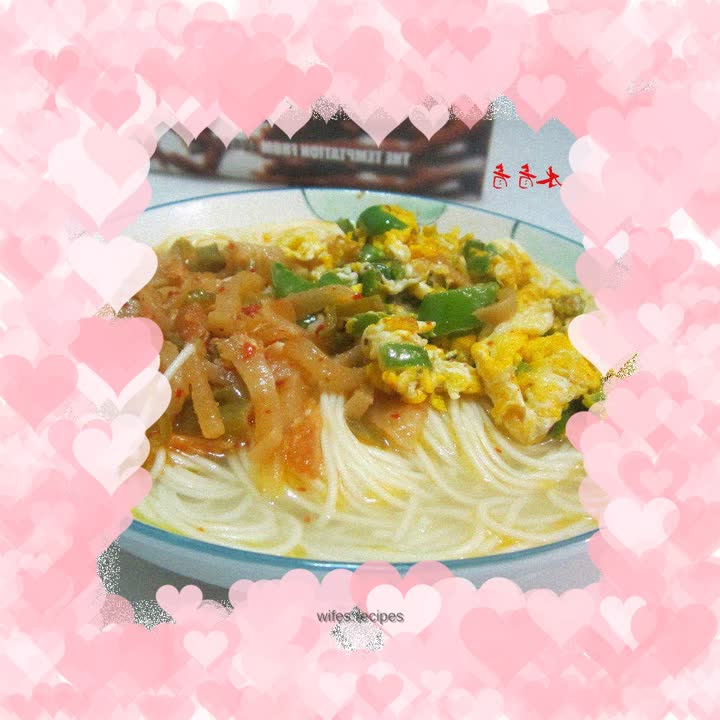 Salted radish and egg noodles