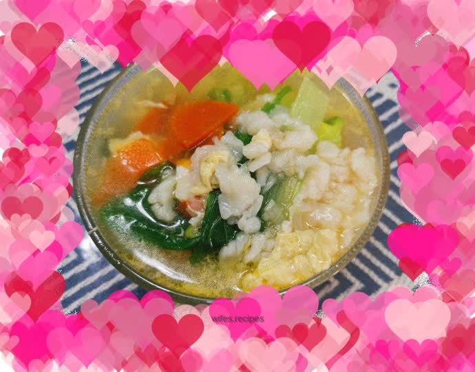 Vegetable and Egg Pimple Soup