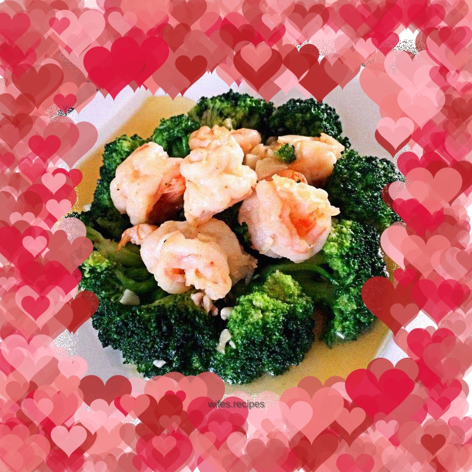 Stir-fried shrimp balls with broccoli