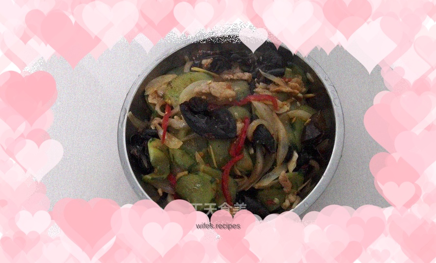 Cucumber and fungus meat slices