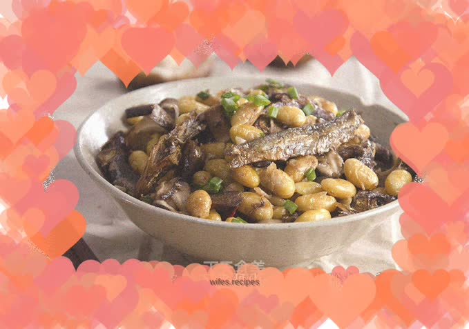 Shan Ge is here series of delicacies: braised fish with mushrooms and soybeans