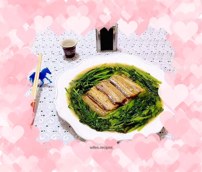 Swordfish stewed with chrysanthemum