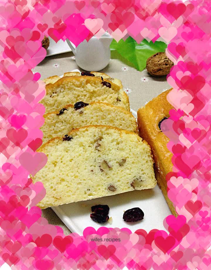 Cranberry Walnut Cake
