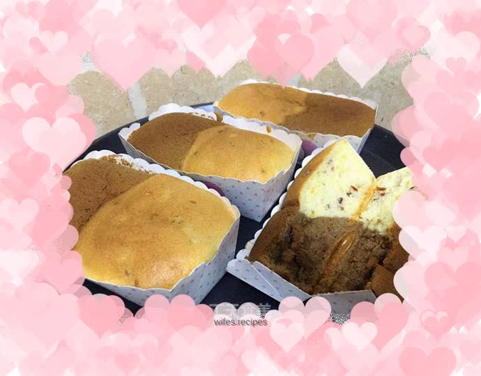 Chocolate two-color cake