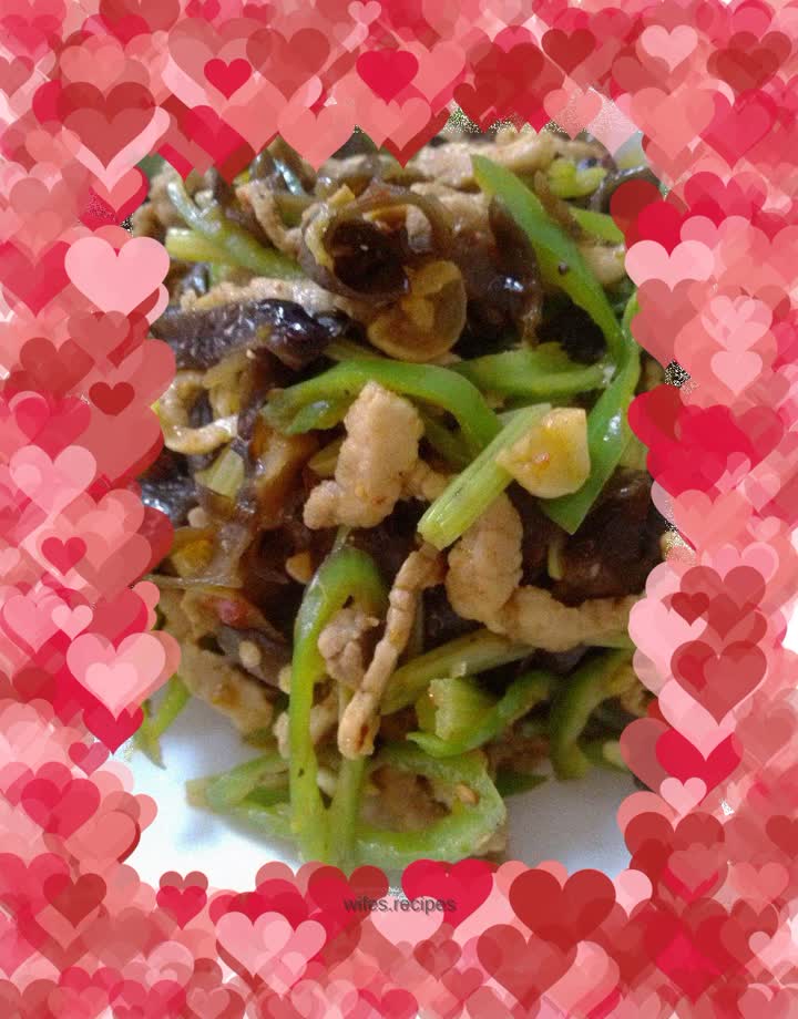 Shredded pork with green pepper and fungus
