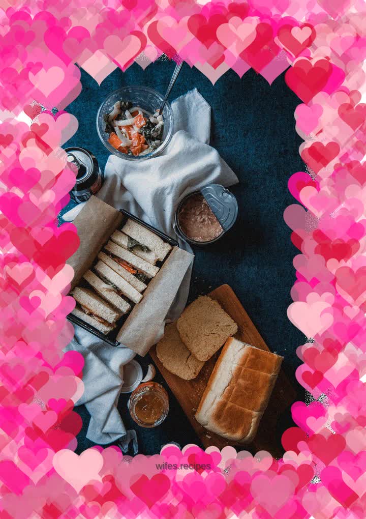 Tuna mixed vegetable sandwich