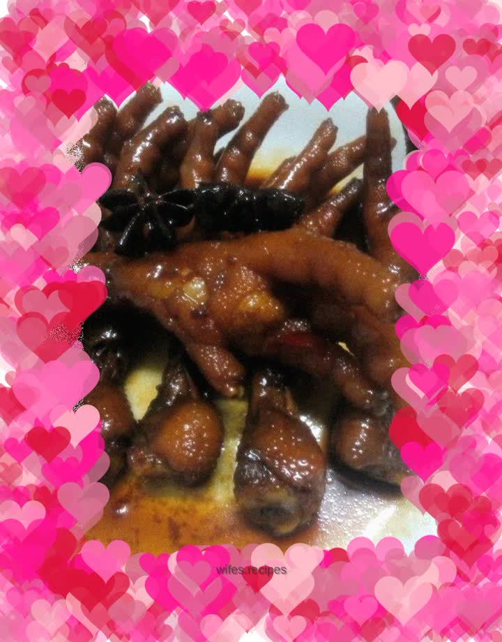 Braised chicken feet with soy sauce
