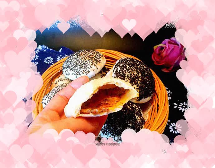 Dried plum, vegetable and meat pancakes