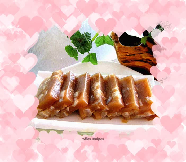 Amber pig skin jelly