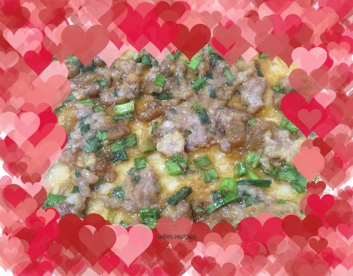 Chinese-style pizza-----Shaobing pancakes with meat sauce