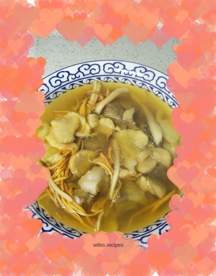 Pork Ribs and Mushroom Soup