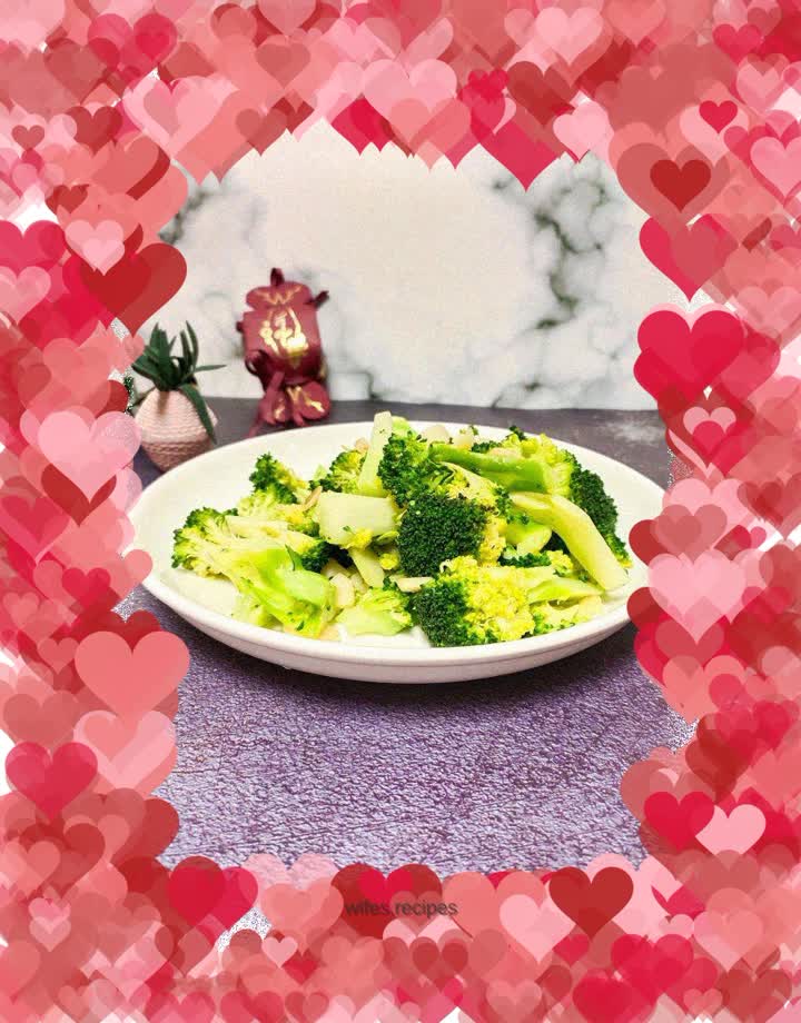 Vegetarian fried broccoli