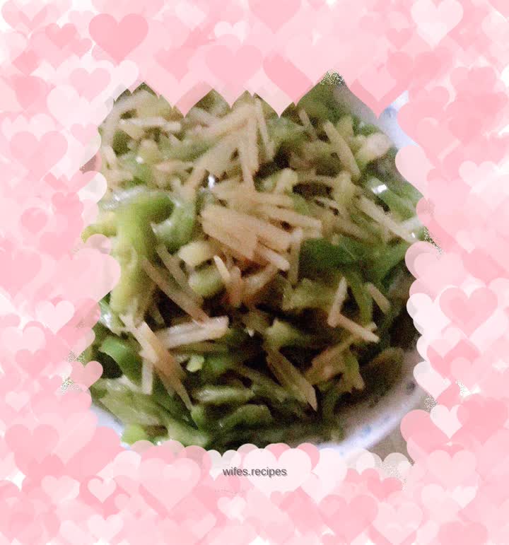 Potatoes are very comprehensive in nutrients and have a reasonable nutritional structure. Green peppers are rich in vitamin C and have antipyretic, analgesic, appetite increasing, and cancer prevention effects