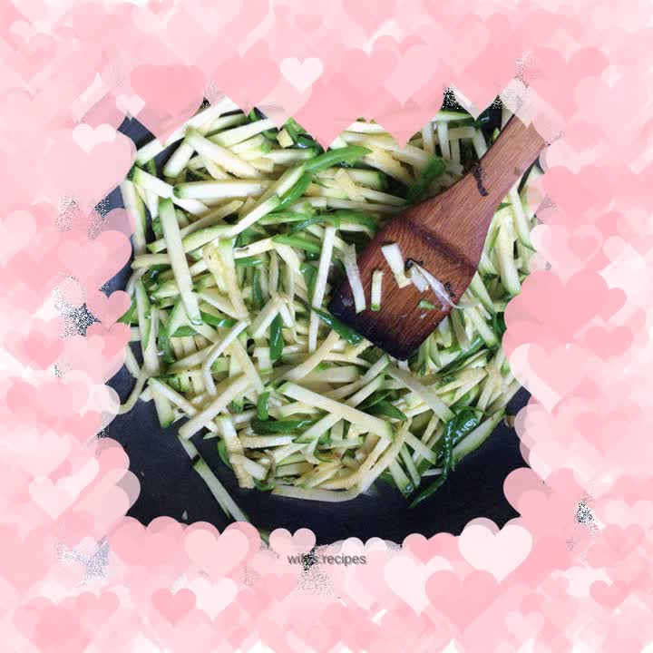 Stir-fried tender pumpkin