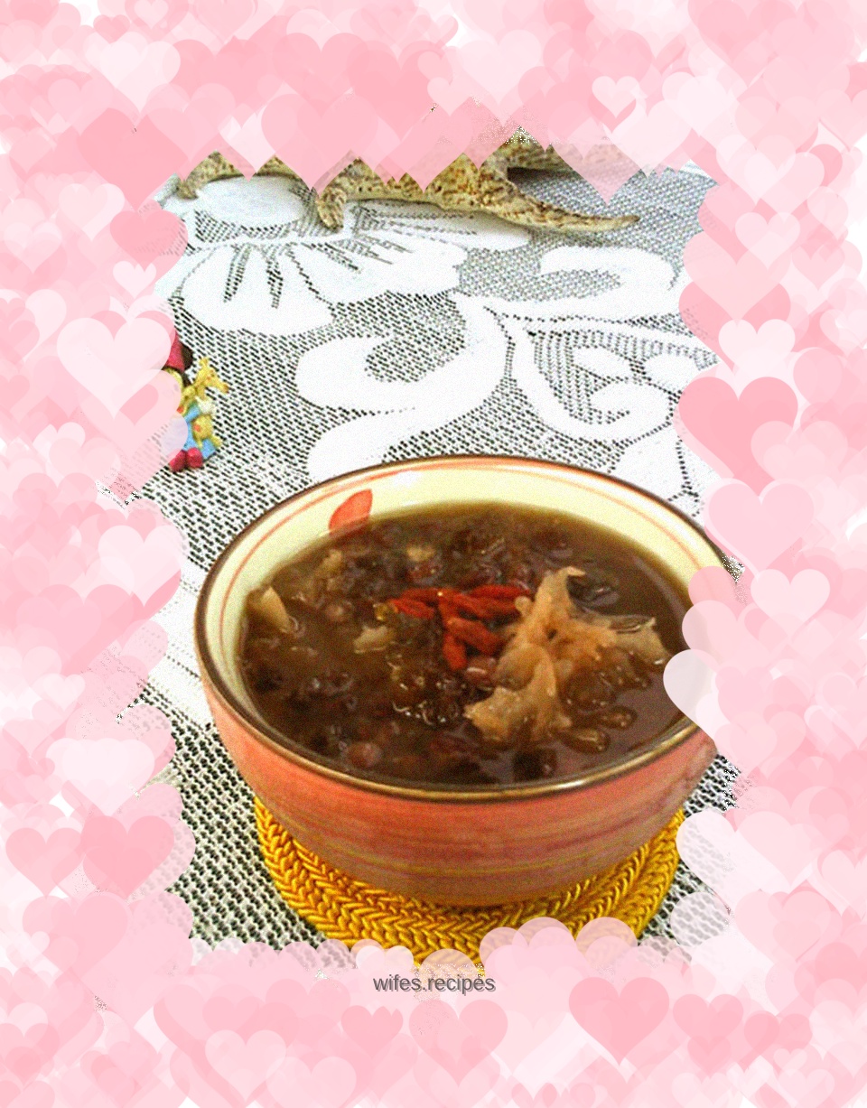 Red Bean, Peach Gum and Tremella Soup