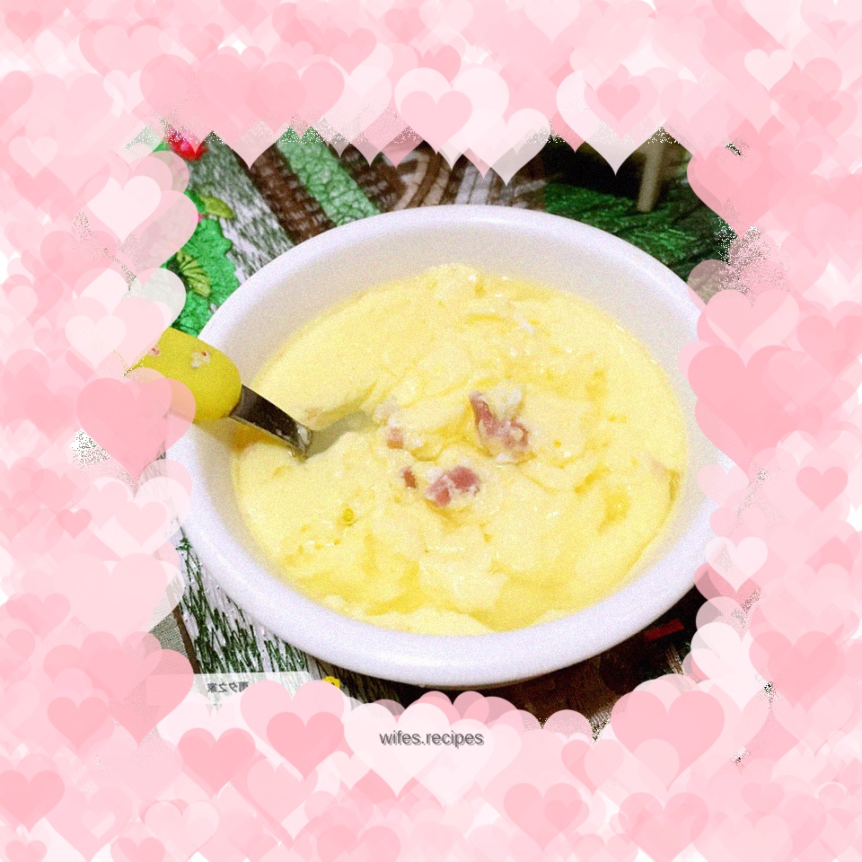 Steamed eggs with bacon