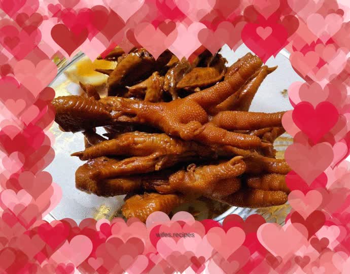 Braised chicken feet