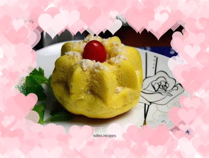 Christmas golden bread