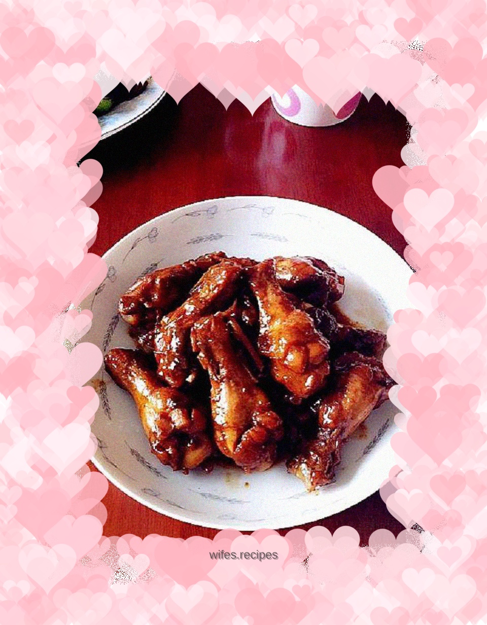 Chicken Wings with Tomato Sauce