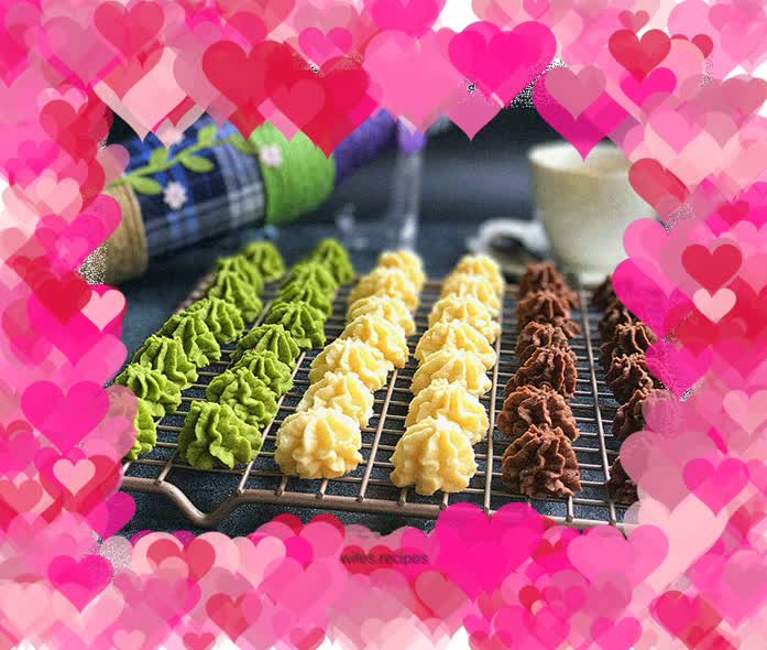 Internet celebrity three-color cookies