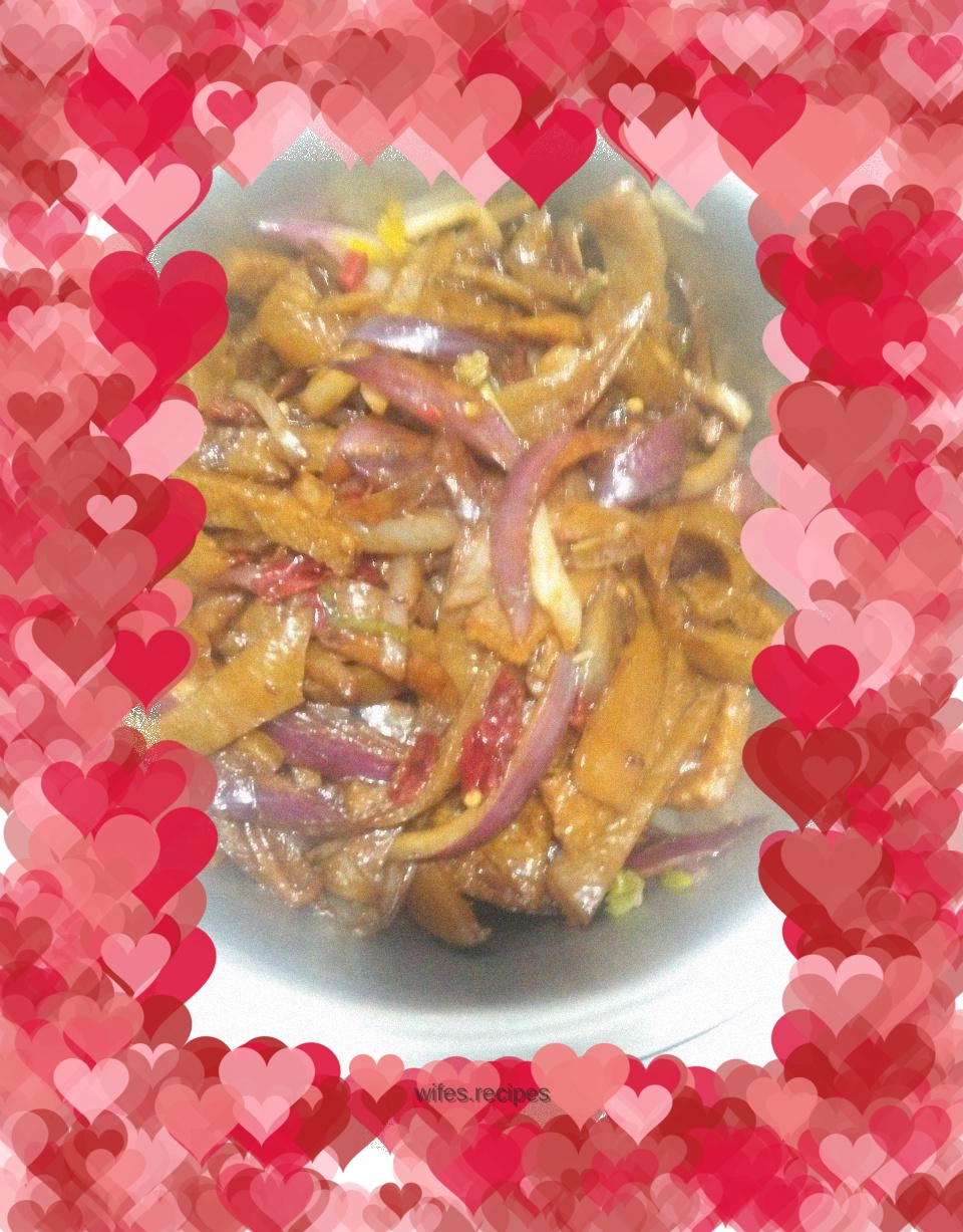 Fried pork with onions