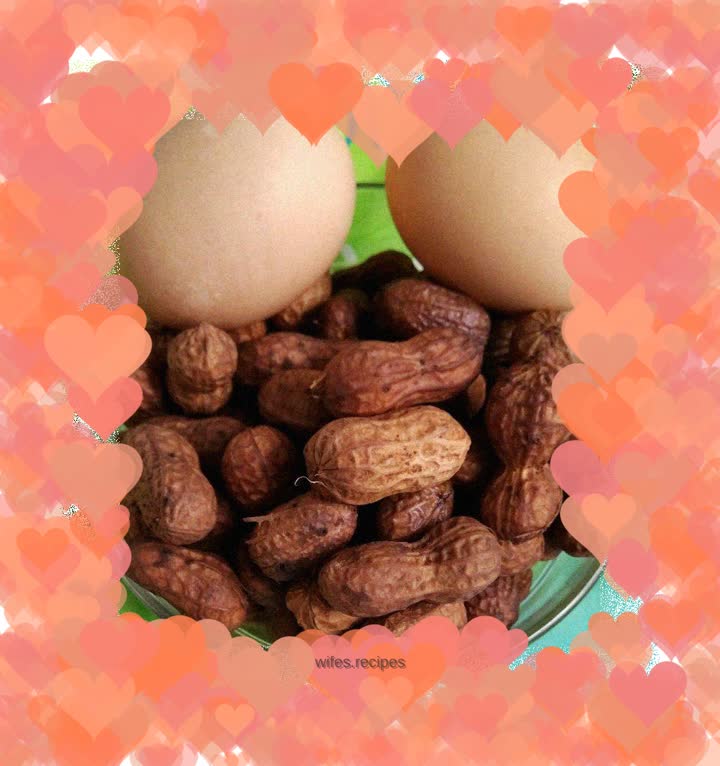 Salted boiled peanuts and boiled eggs