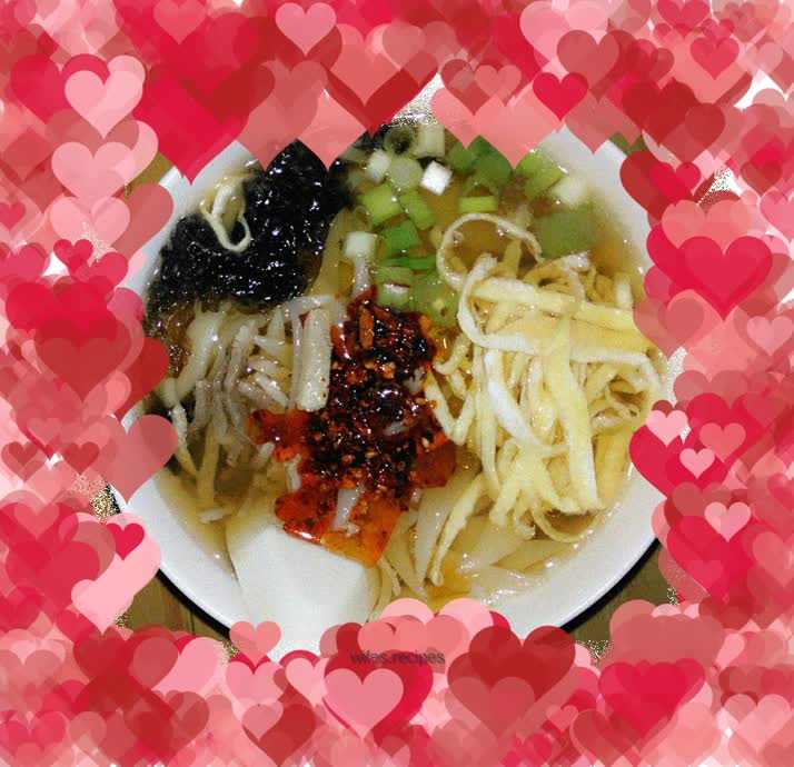 Shredded Chicken Noodles