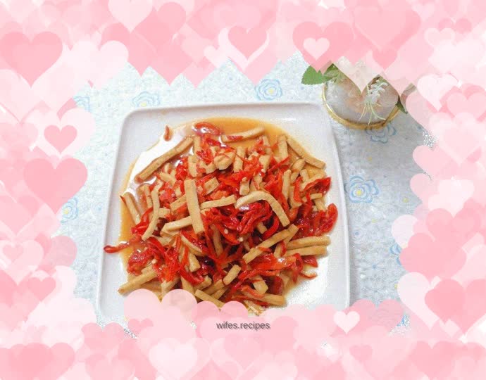 Stir-fried white pepper with red pepper