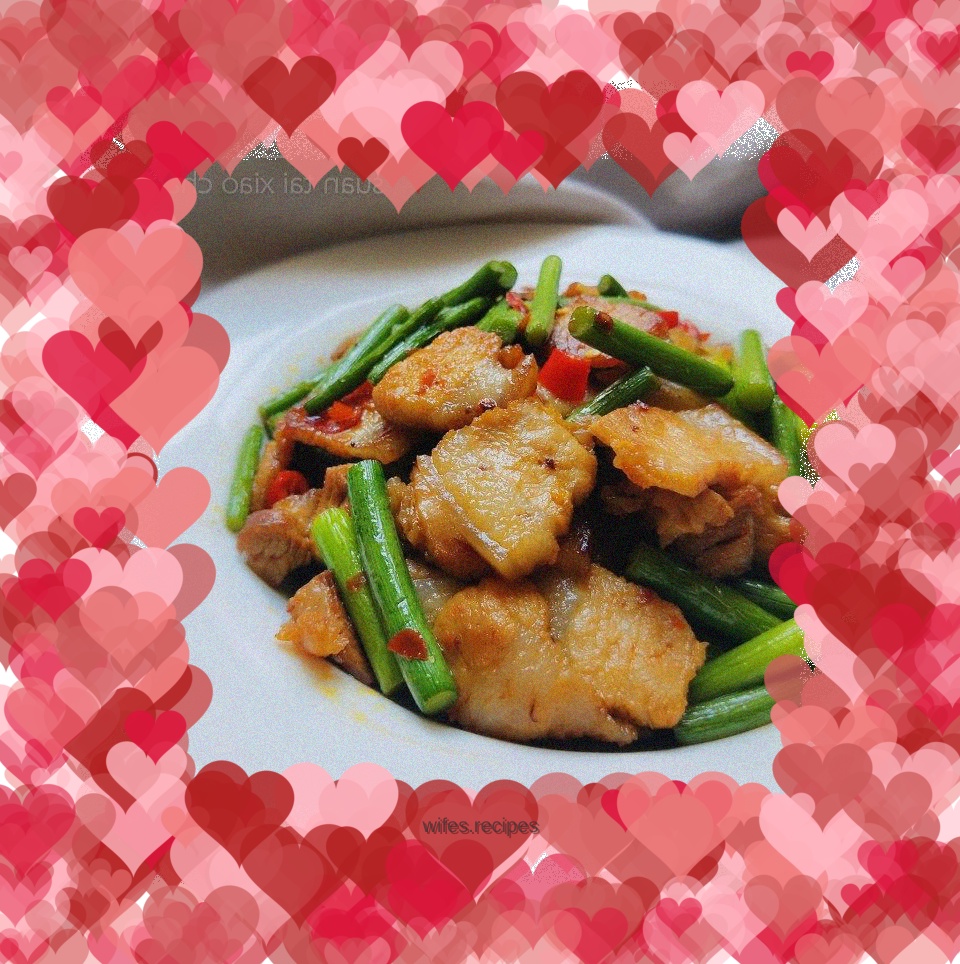 Stir-fried pork with garlic