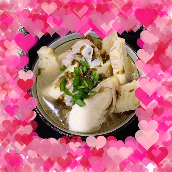 Braised winter bamboo shoots with pickled vegetables