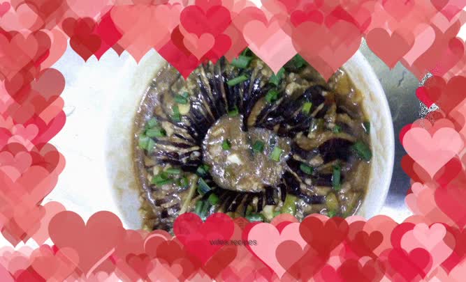 Fish-flavored coir raincoat eggplant