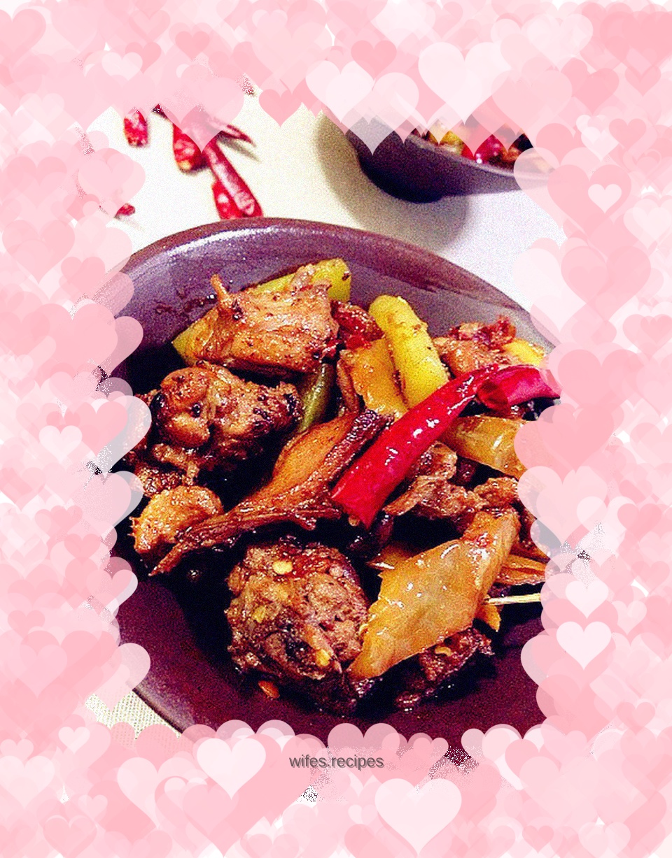 Roasted duck with red oil lettuce