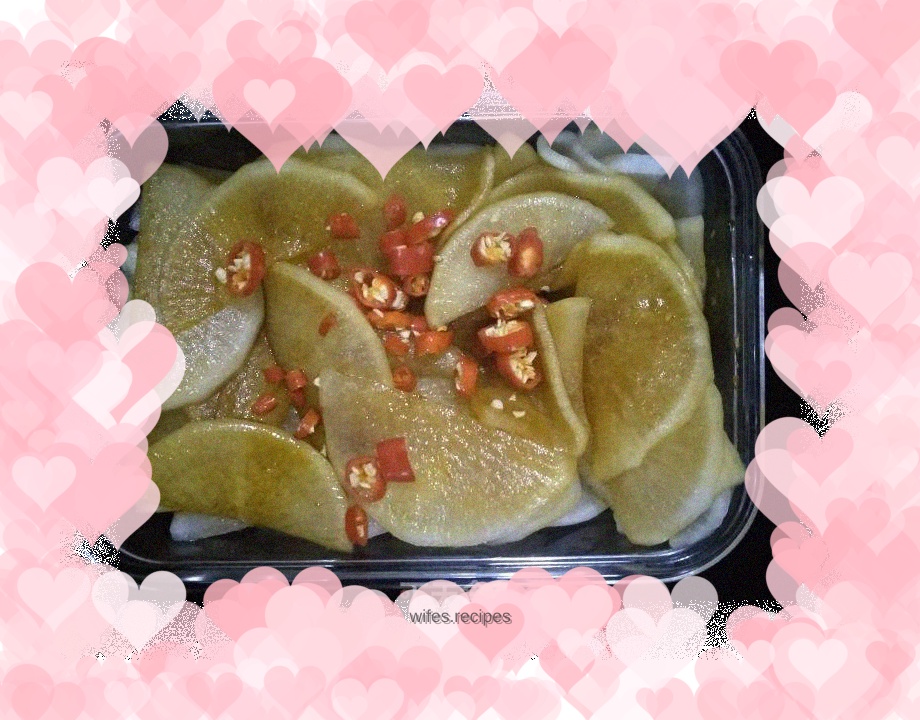 Simple and refreshing crispy pickled radish