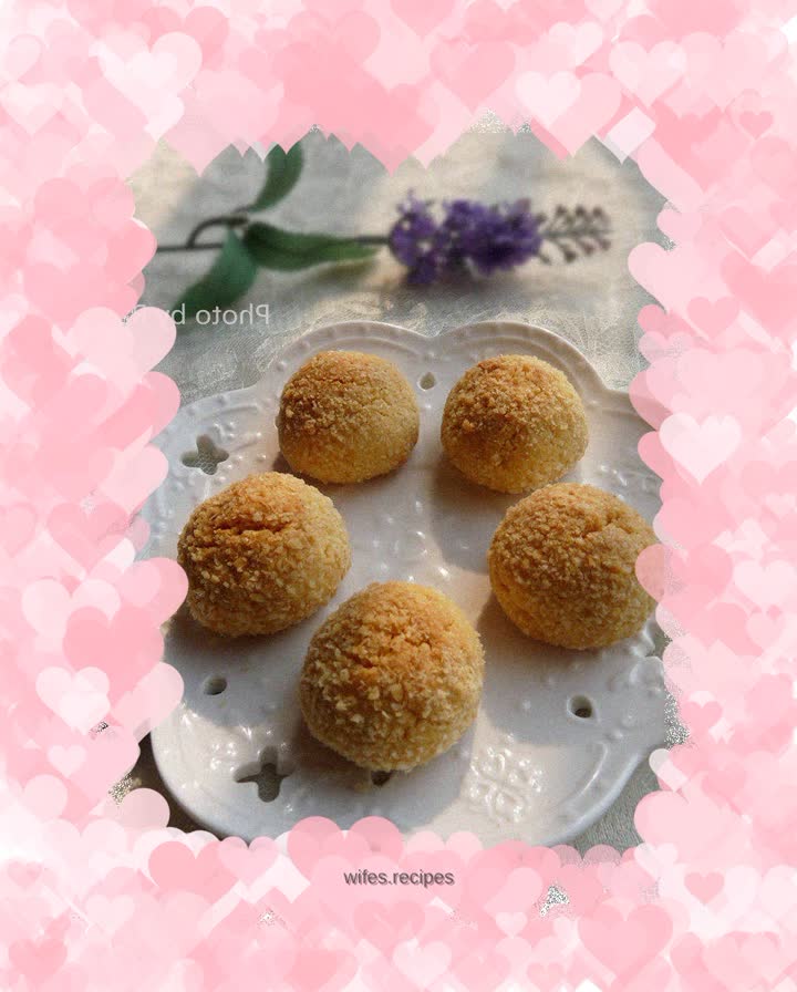 Golden coconut balls