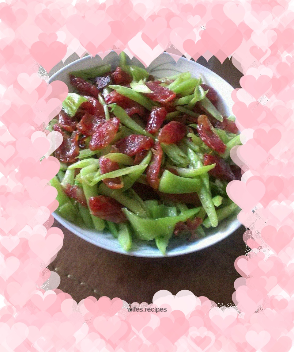 Stir-fried Chinese Sausage with Shuidong Mustard Stems
