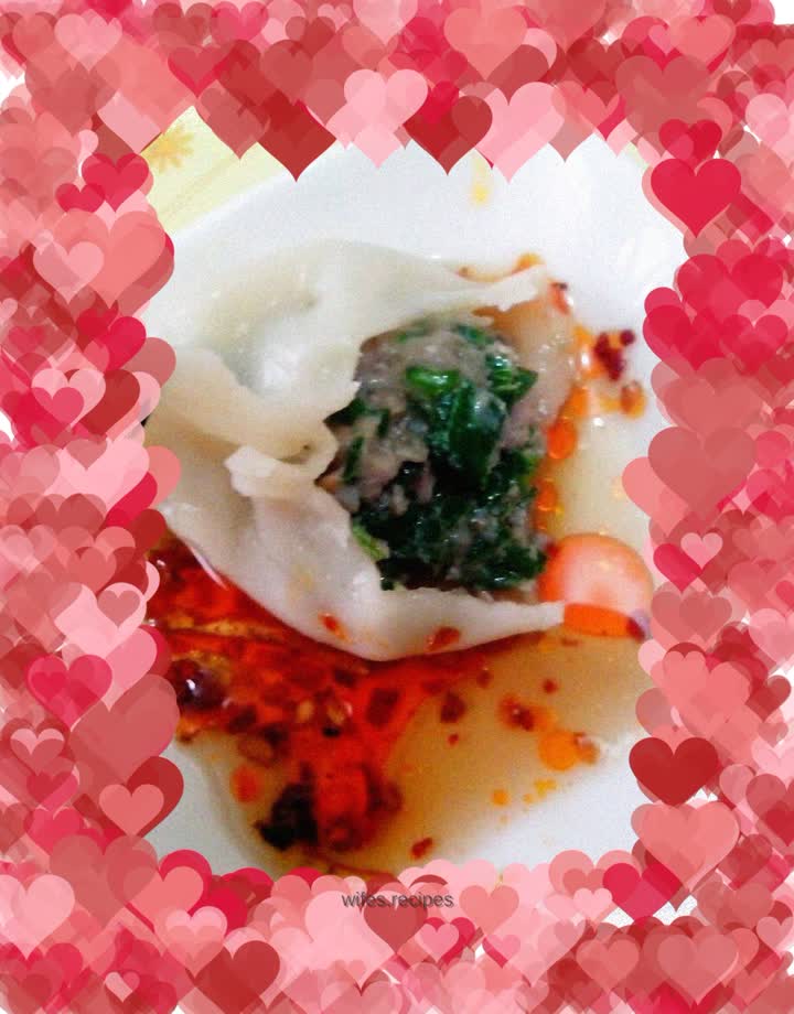 Dumplings stuffed with cuttlefish and chives