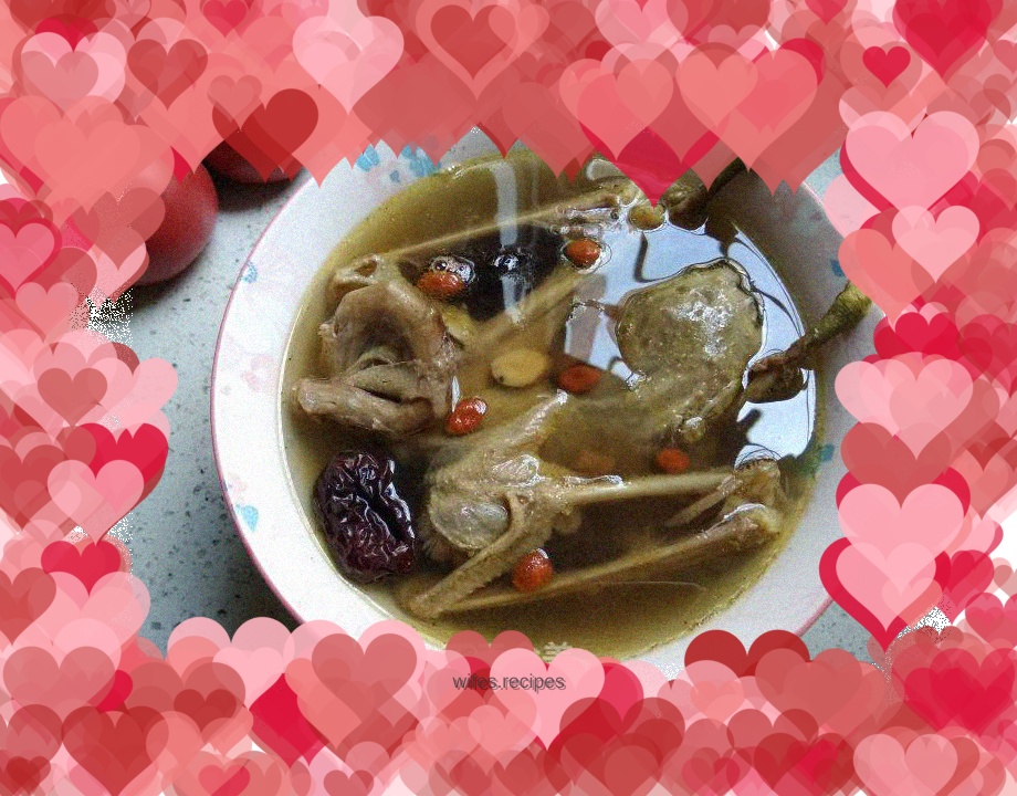 Autumn nourishment—steamed game ginseng soup
