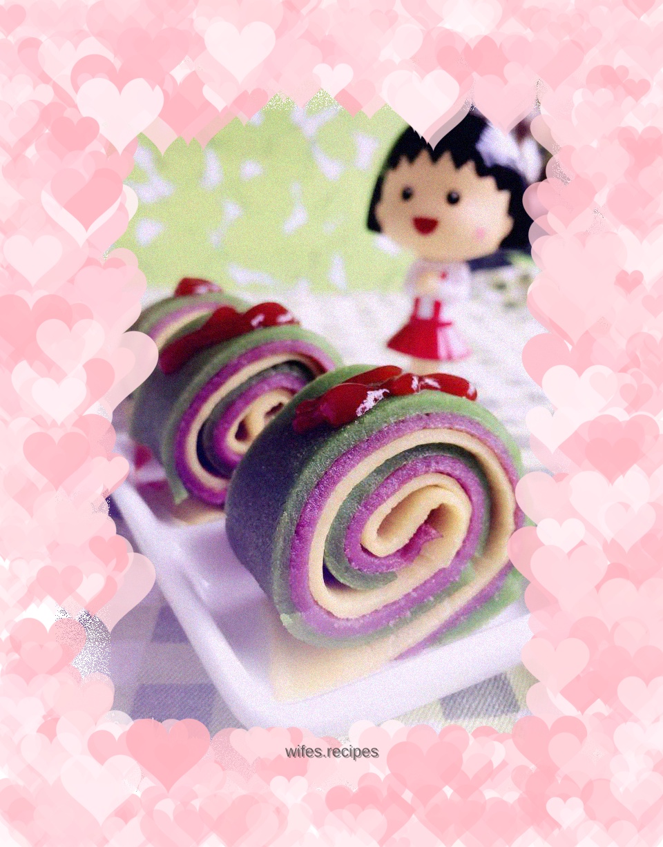 Three-color egg pancake roll