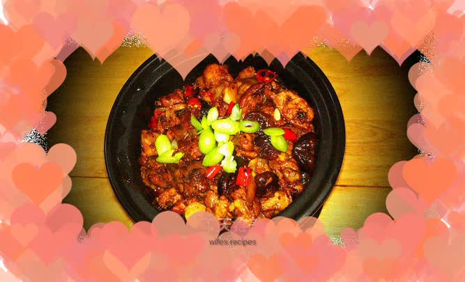 Dry pot chicken stewed with mushrooms