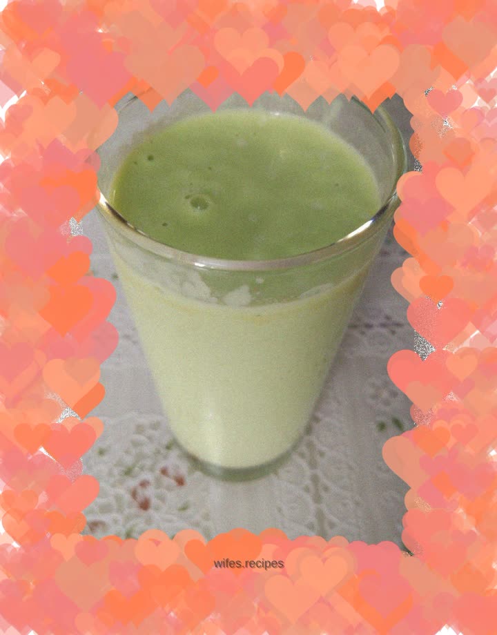 Avocado milk drink