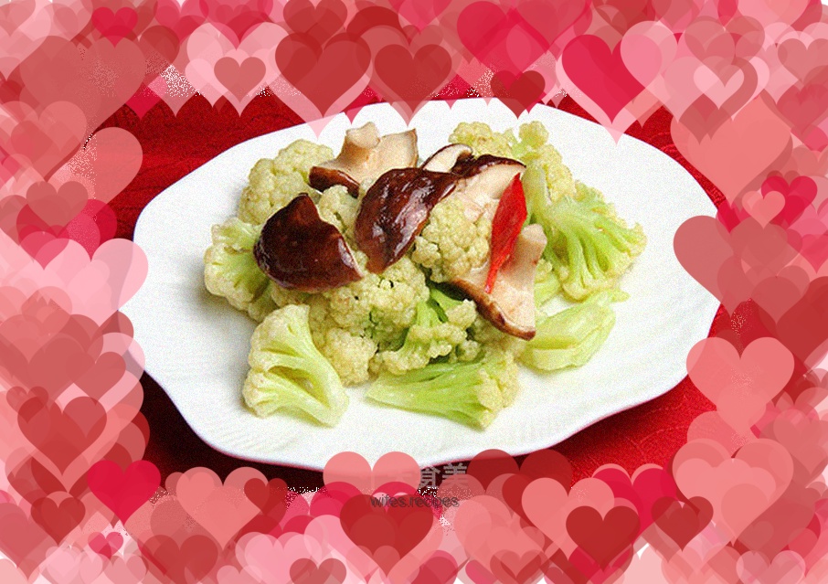 Stir-fried cauliflower with mushrooms