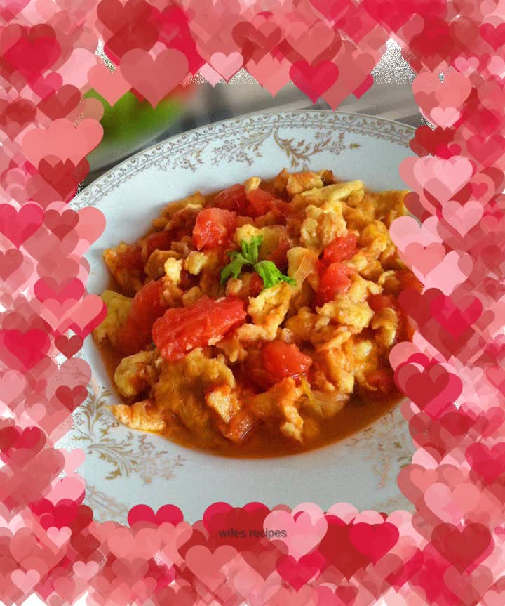 Scrambled eggs with tomatoes