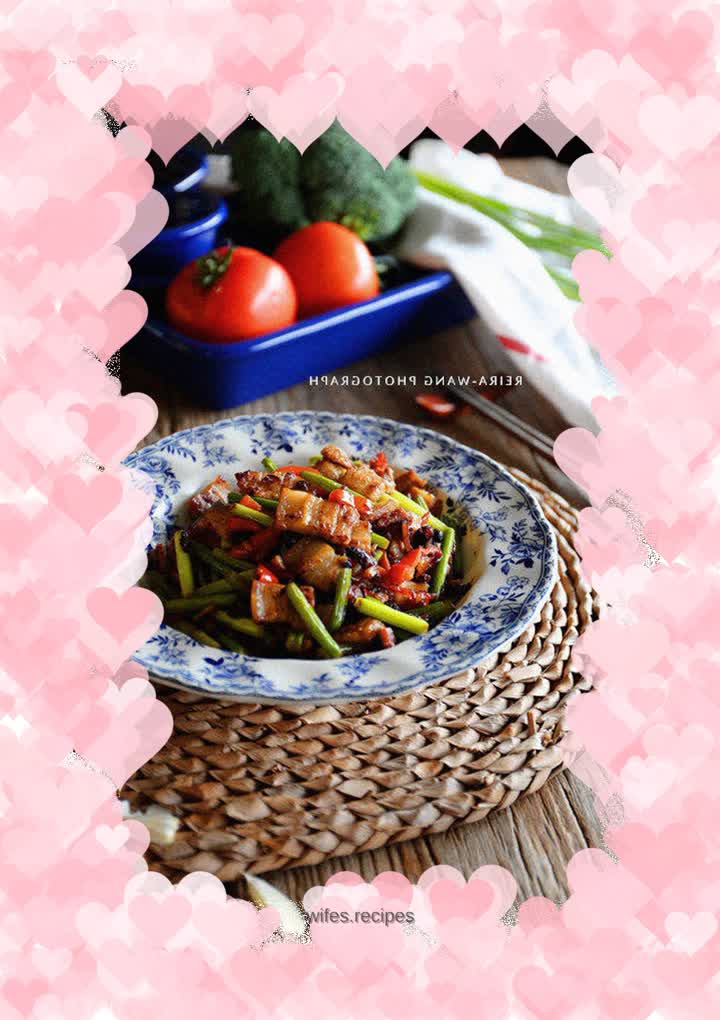 Sautéed pork with soy sauce