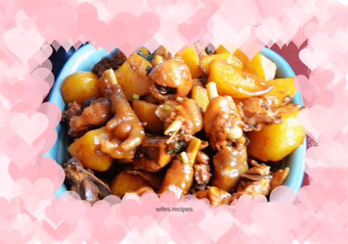 Potato-roasted native chicken