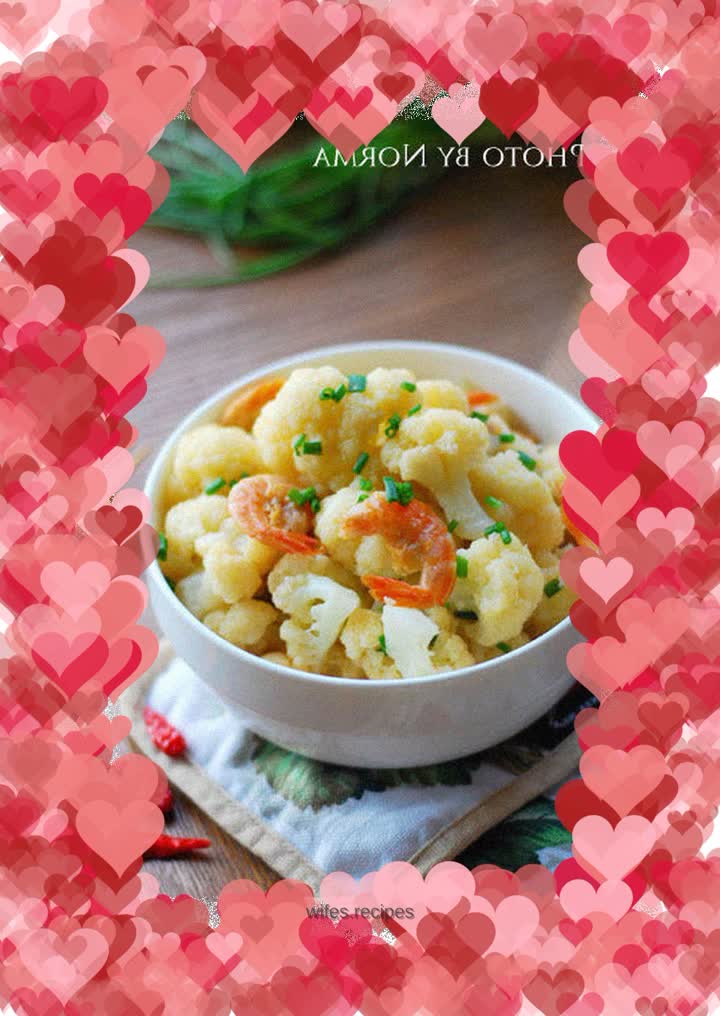 Dried shrimp and white cauliflower