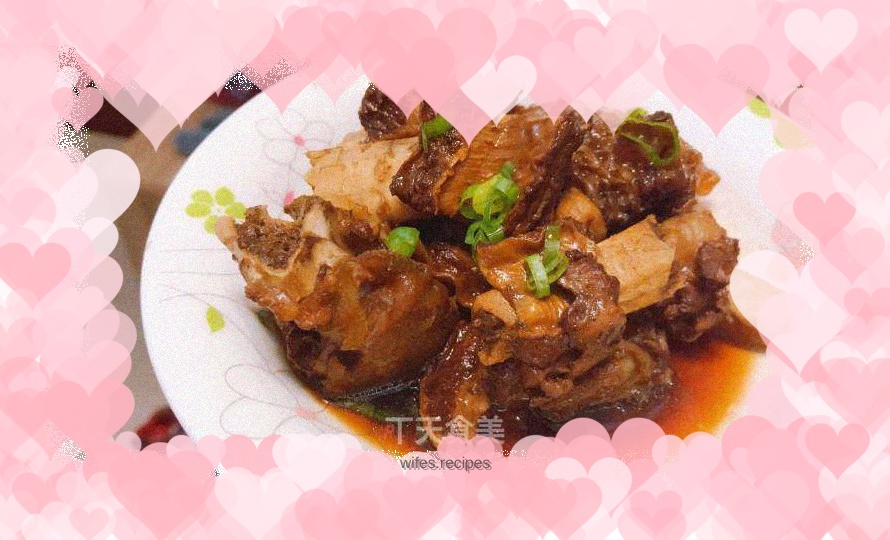 Sauce-flavored Beef Ribs