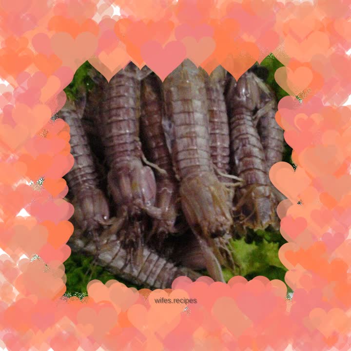 Steamed Pipi Shrimp~also called shrimp crawler