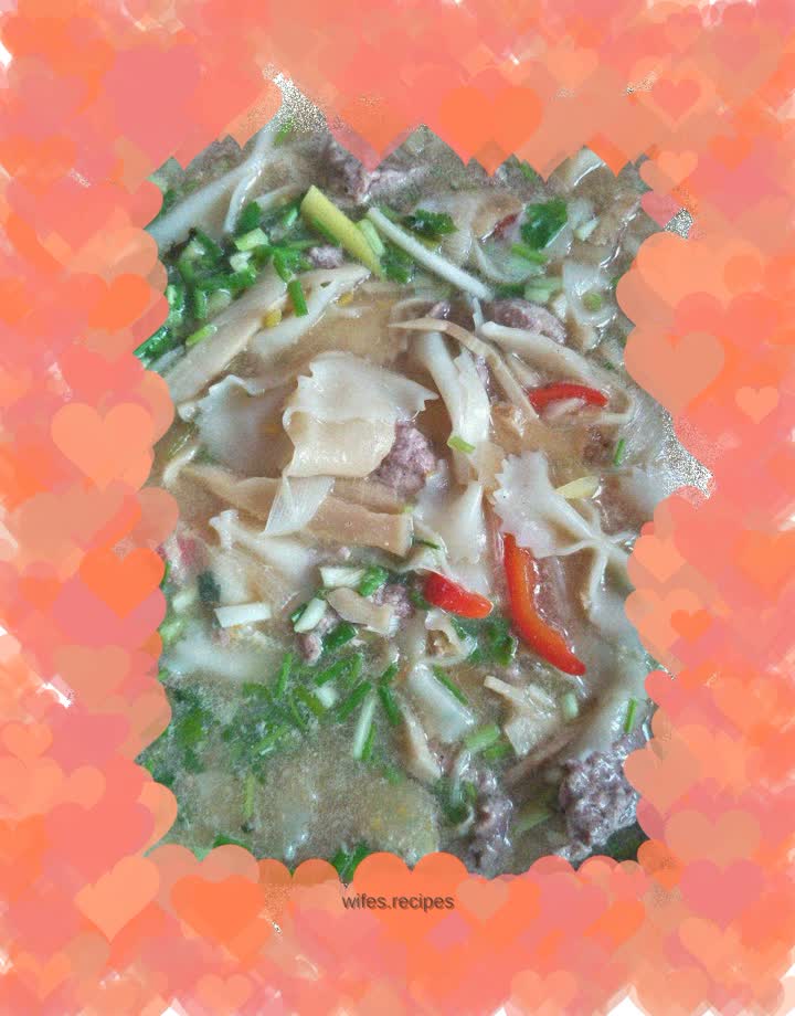 Fragrant beef slices soup