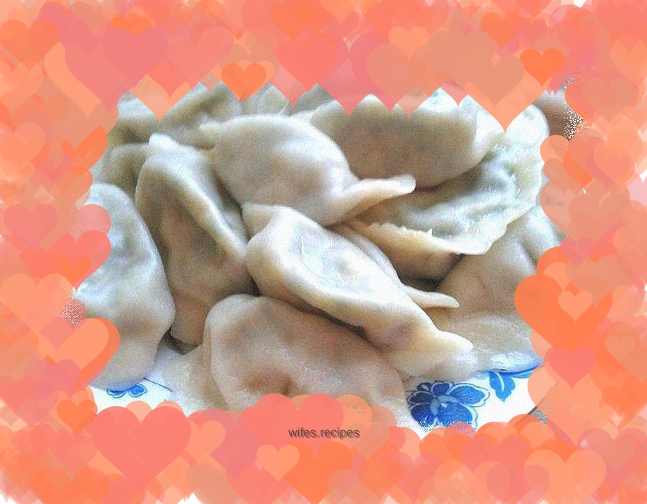 Delicious and juicy - leek, egg and shrimp skin dumplings
