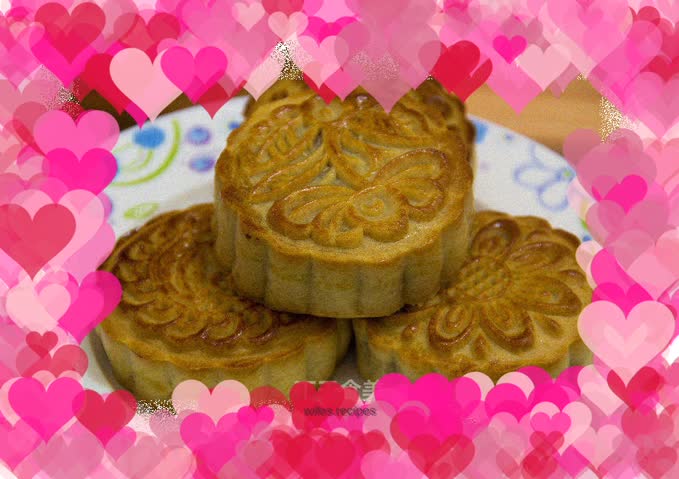 Cantonese style mooncakes
